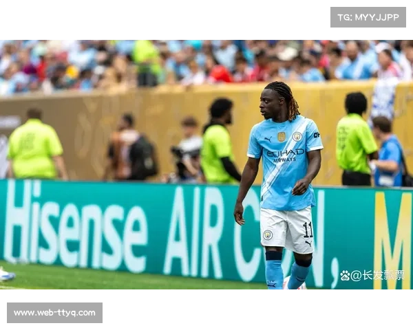 曼城球员鲍勃联赛杯中伤退，由福登替补登场